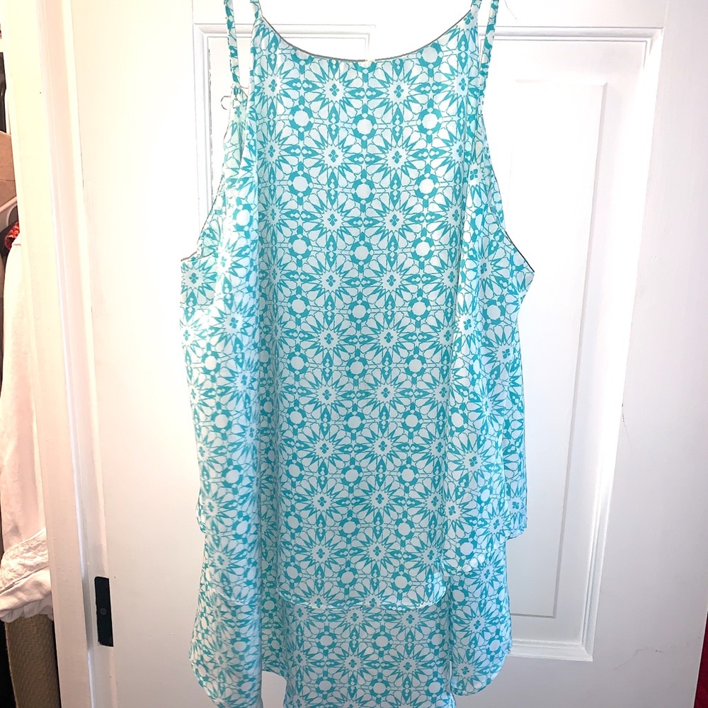 Blue and white print top